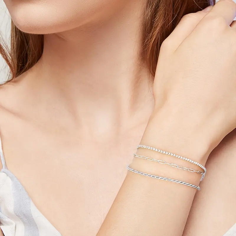 Simple Minimalist Paper Clip Bracelet (Silver)