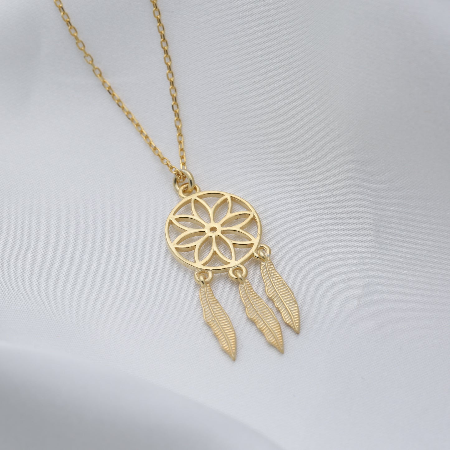 Dream Catcher Charm Pendant Necklace (Gold)