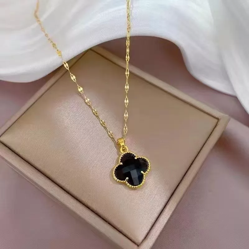 Four Leaf Clover Crystal Necklace 18k Gold Plated Black