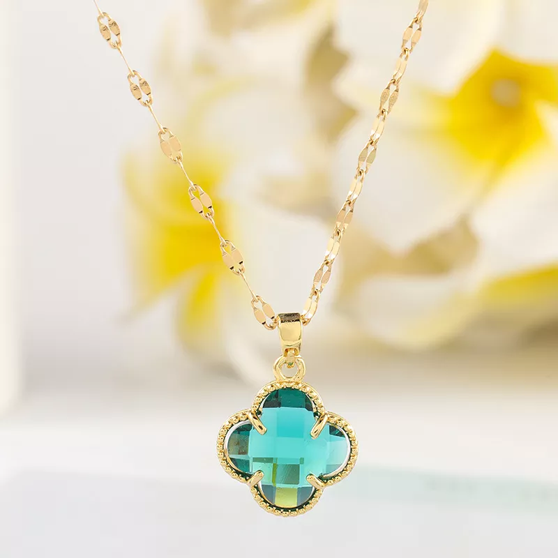 Four Leaf Clover Crystal Necklace 18k Gold Plated Green