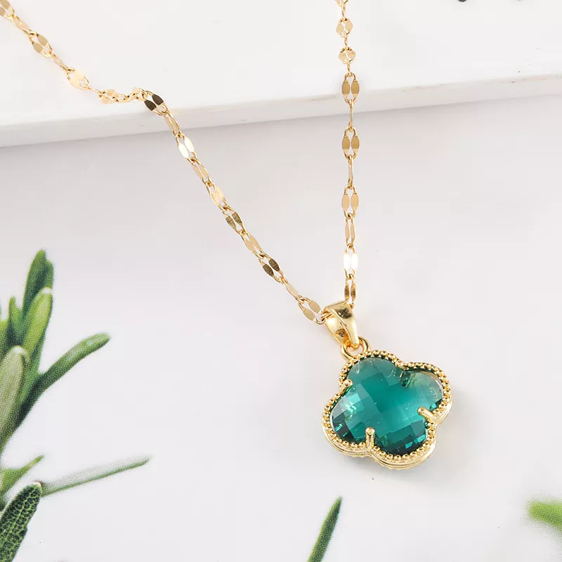 Four Leaf Clover Crystal Necklace 18k Gold Plated Green